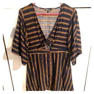 Above the knee dress with oversized shirt sleeves